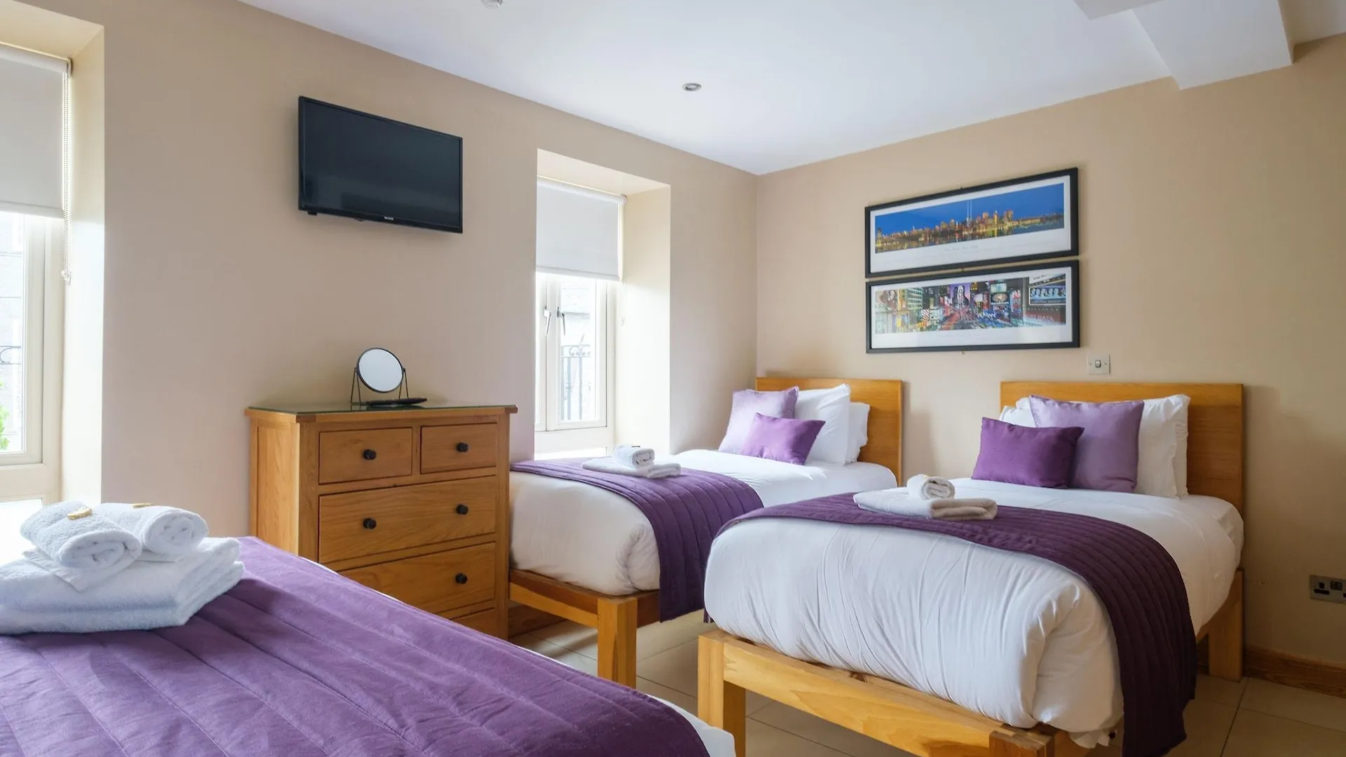 Guest house The Eyre Square Townhouse Hotel Galway